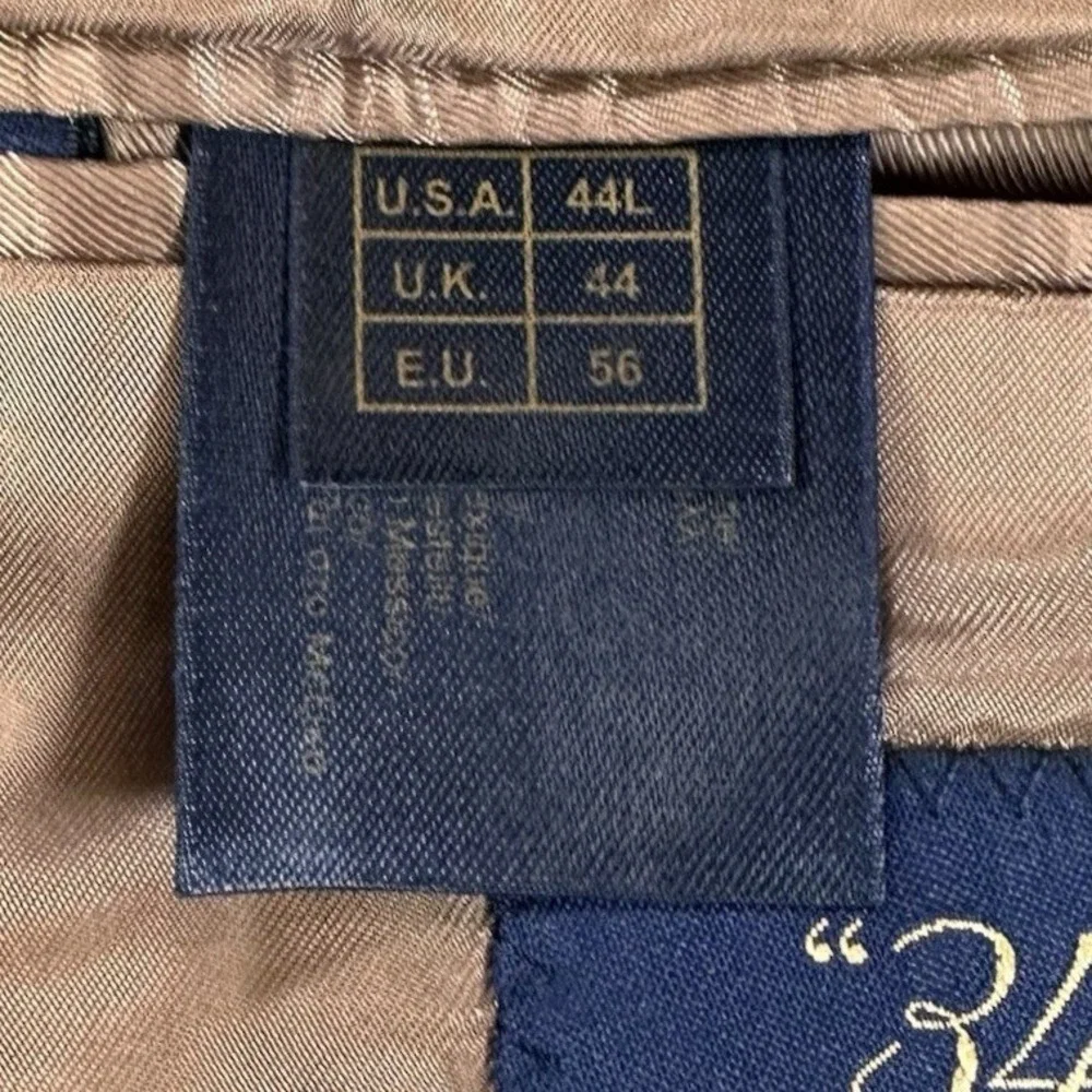 Brooks Brothers made pay designed