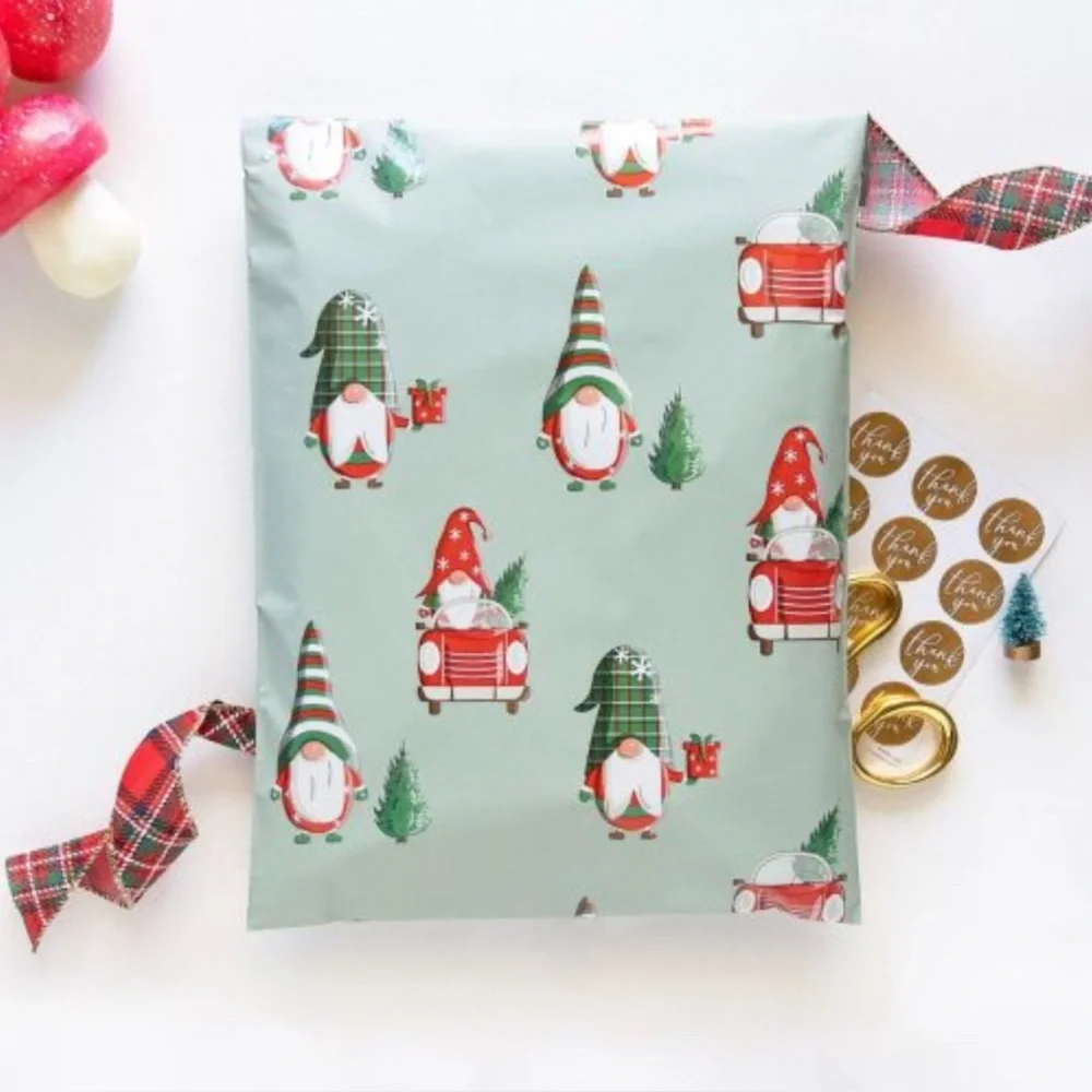 10x13 Festive Gnome Poly mailers- 15 count