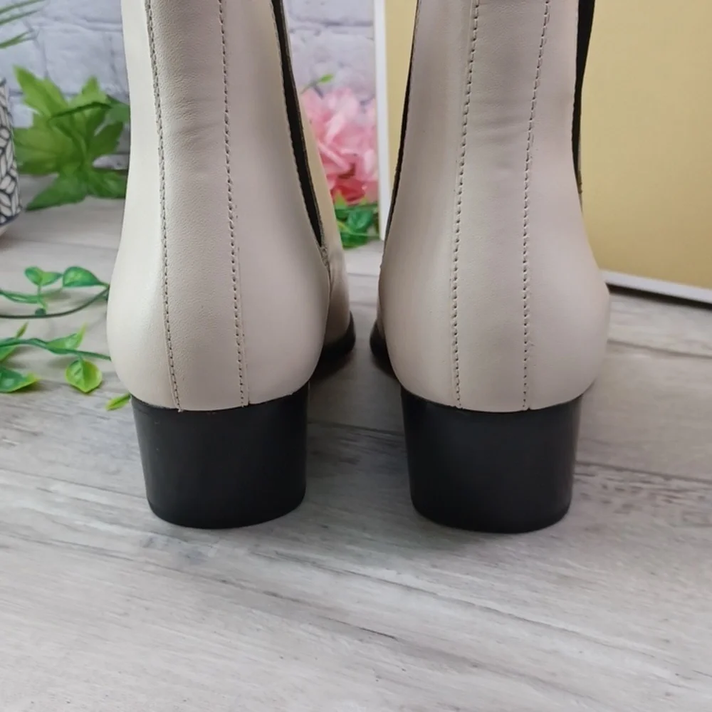 MICHAEL Michael Kors nib please