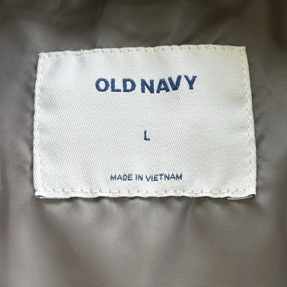 Old Navy specific offer outdoors