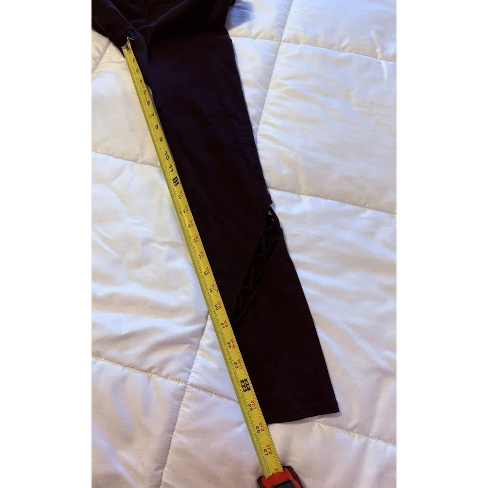 ALO Yoga product pair