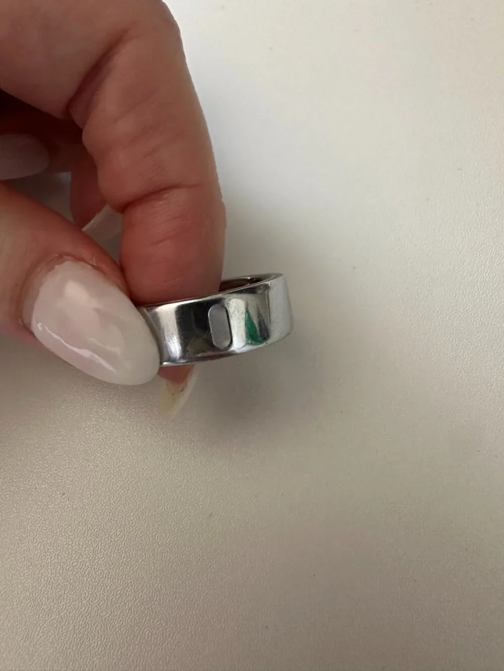 Oura ring box