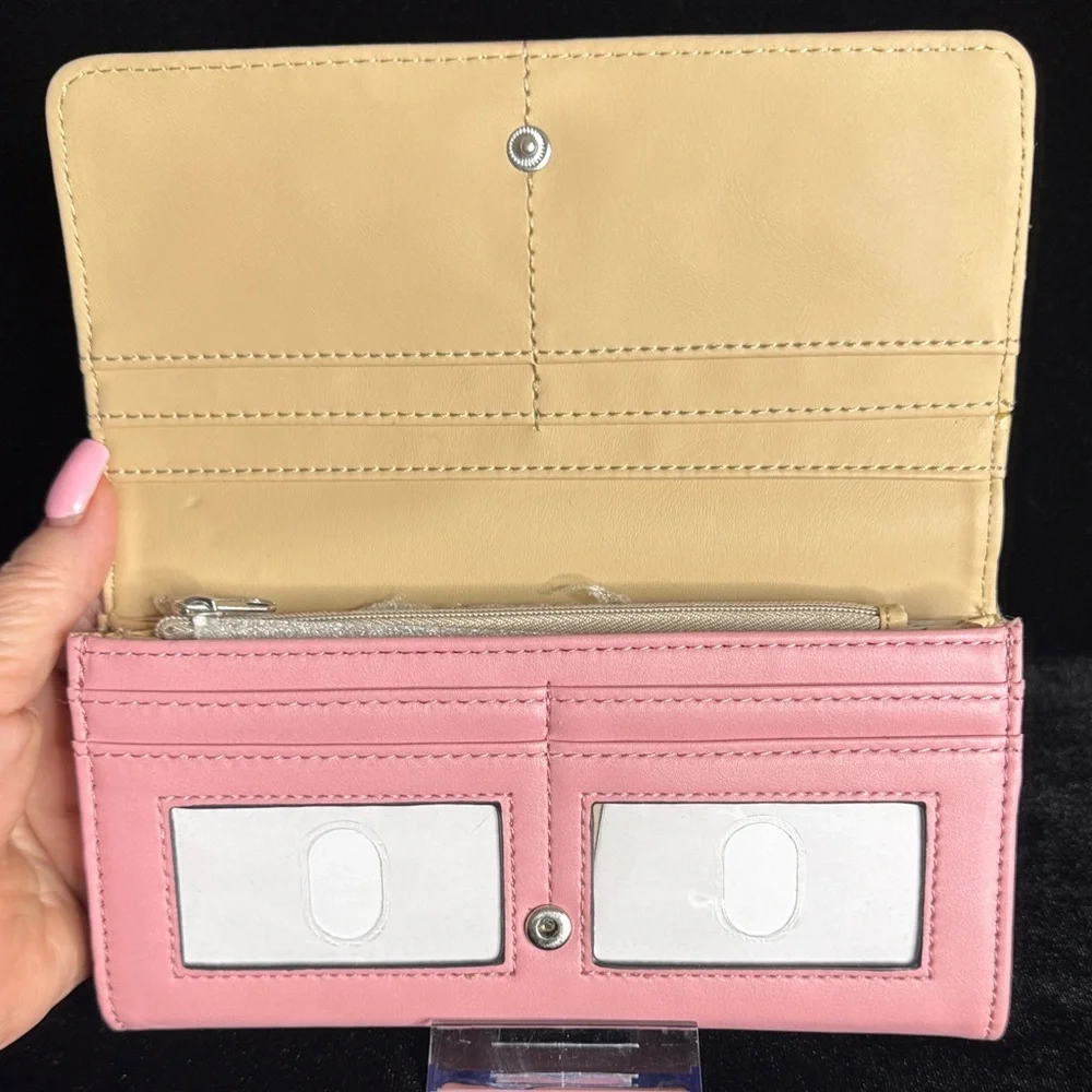 elegant wallet