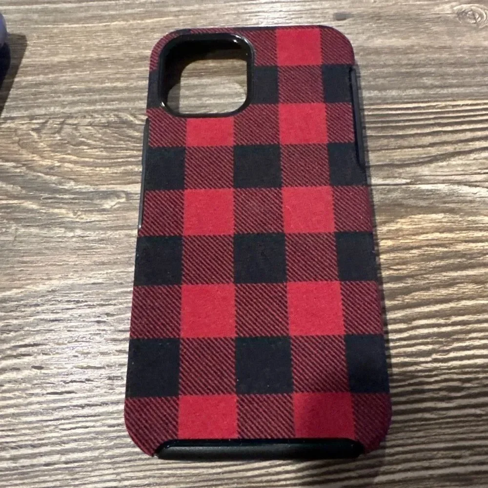 Otter box case symmetry series iPhone 12/12 Pro- Red Plaid NEW. T