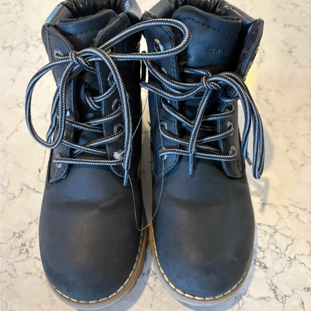 Bruno Marc these black