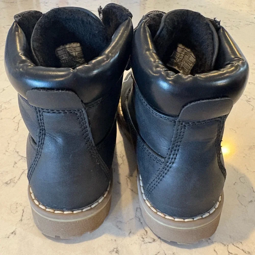 Bruno Marc inside durable comfort
