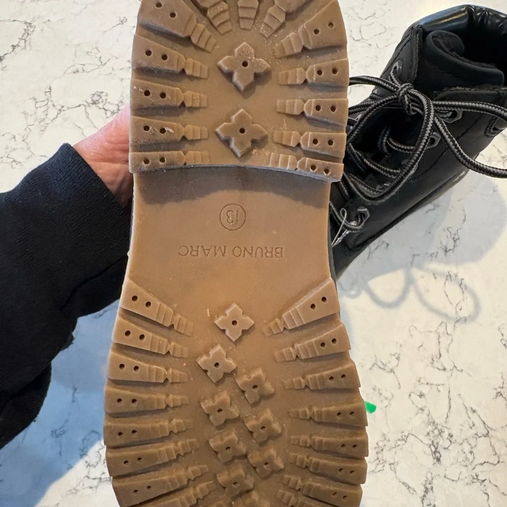 Bruno Marc boots feet perfect