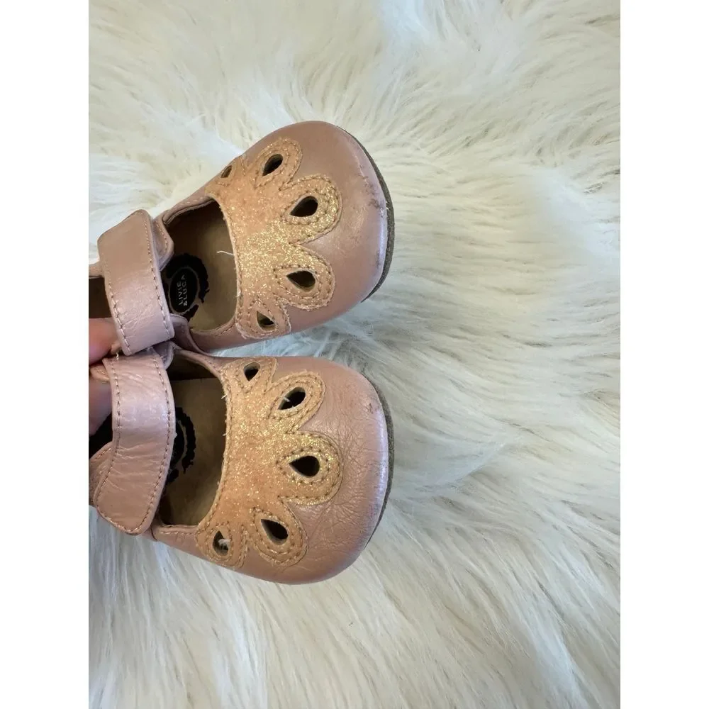 Livie and Luca light pink petal Mary Jane‎ 6/12m