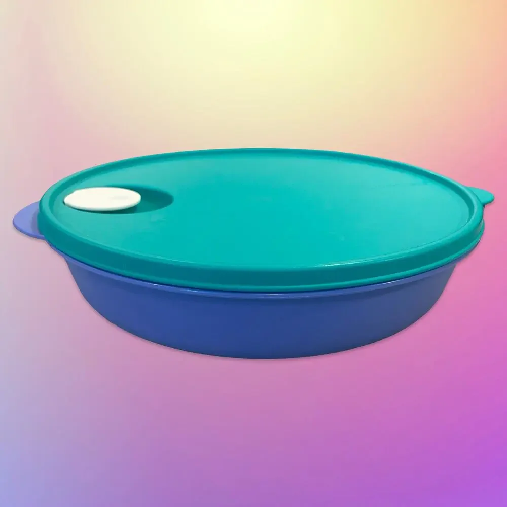 Tupperware Crystal Wave Divided Meal Keeper 10