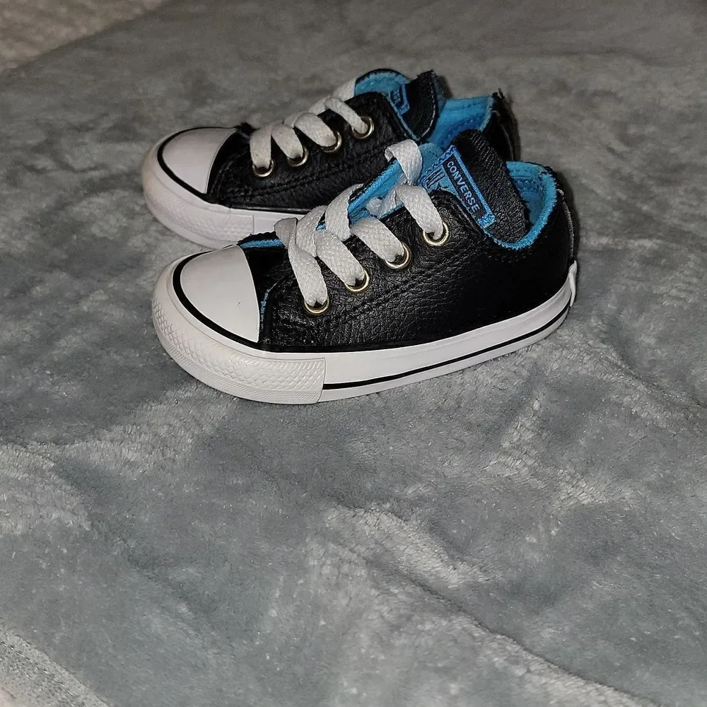 Converse all stars