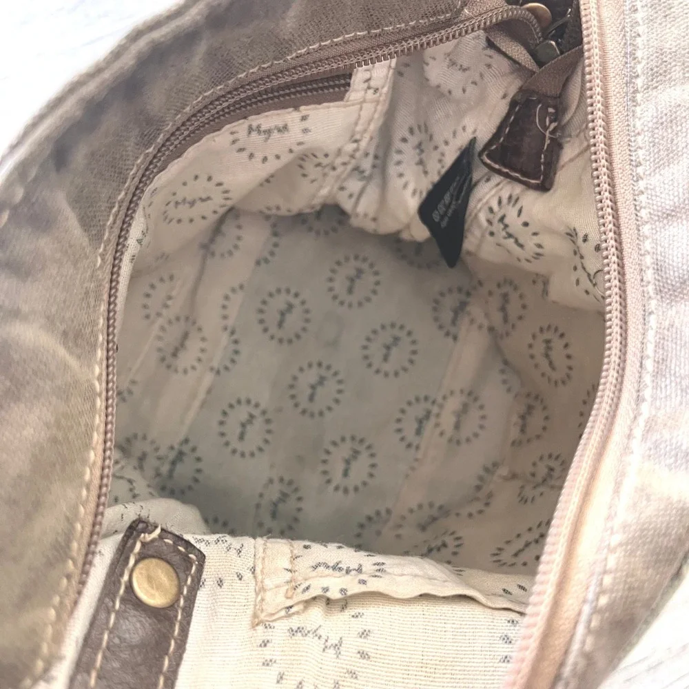myra bag