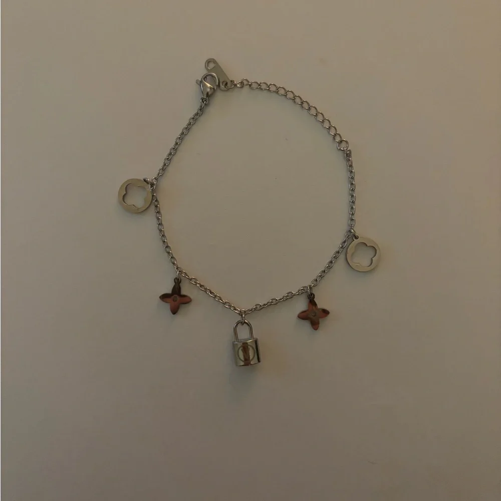 Stainless Steel gorgeous bracelet