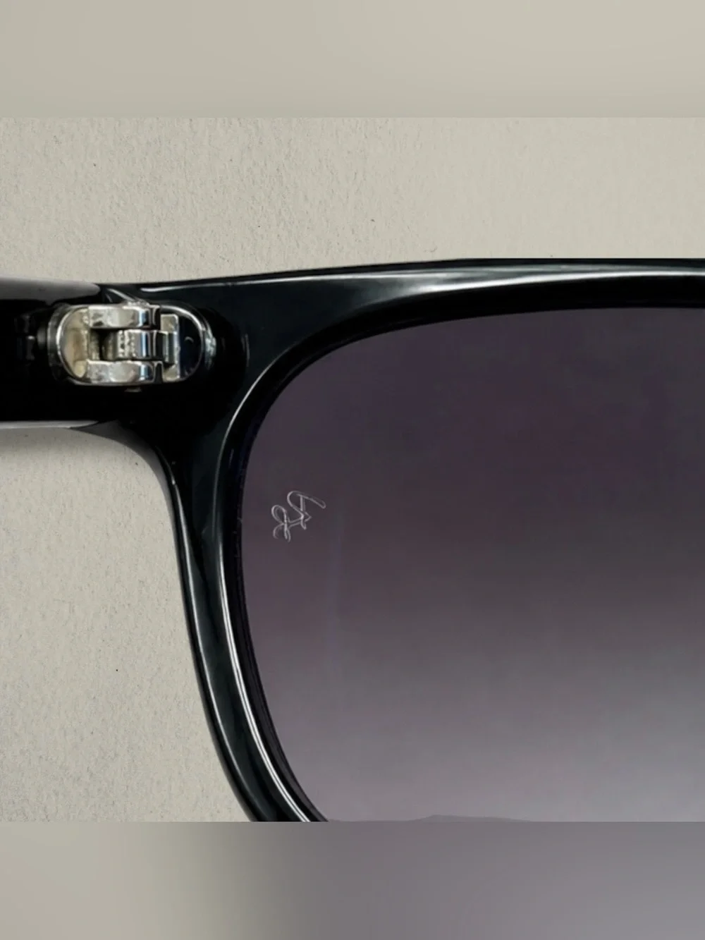 Ray-Ban authentic ray