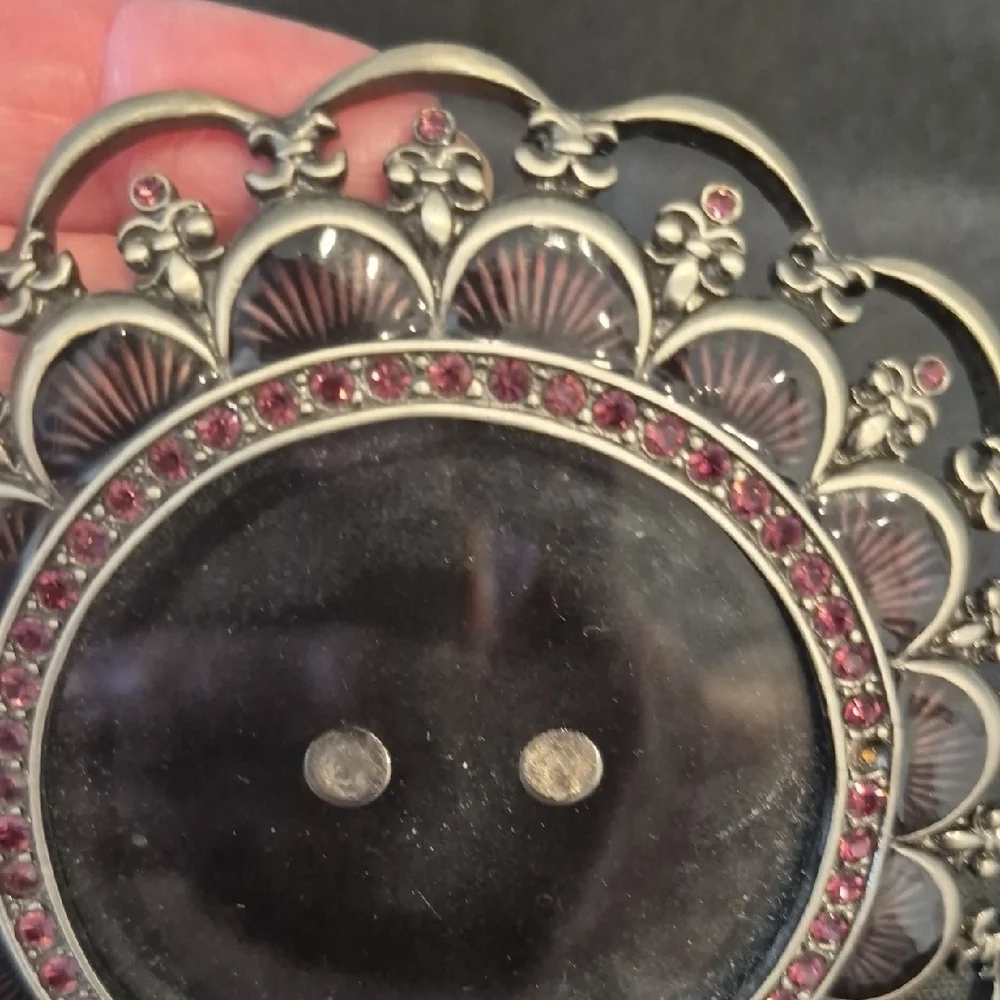 Vintage elegant round