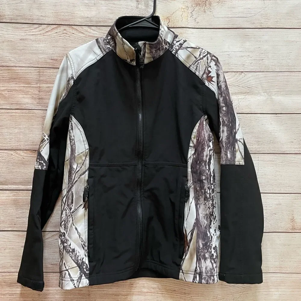 ‎BURLY GIRL JACKET IN CAMOUFLAGE PRINT