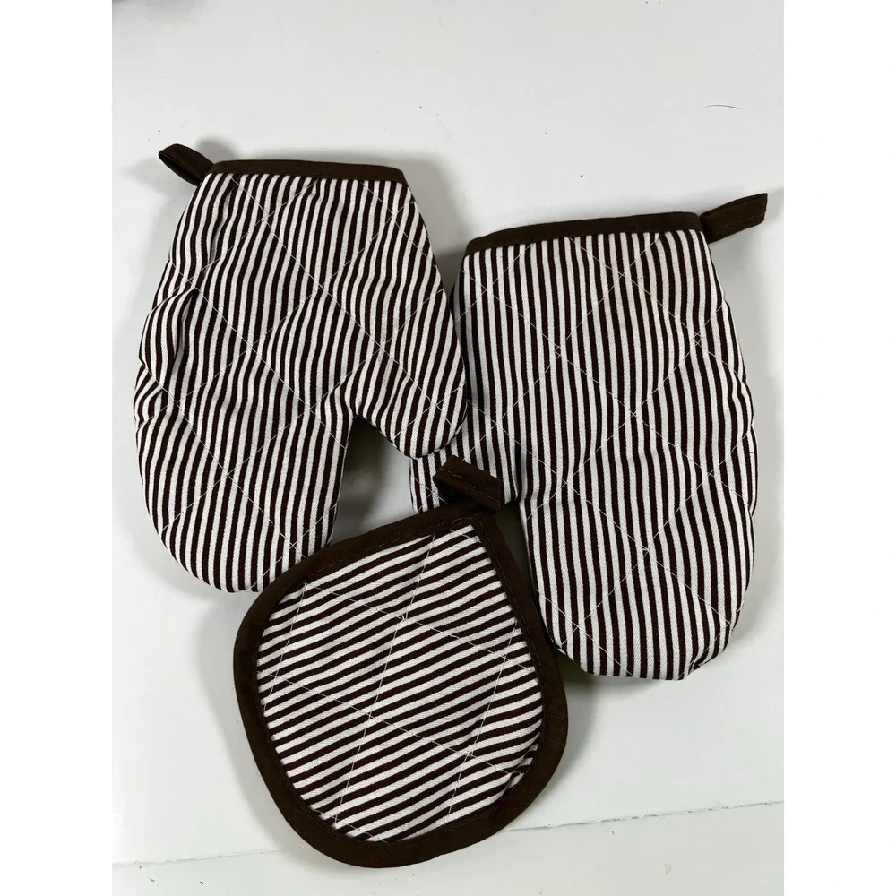 The Unbranded Brand pre owned