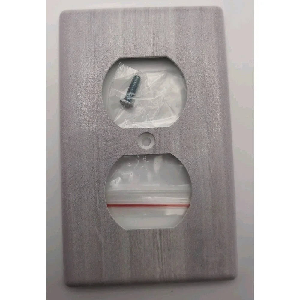DUPLEX OUTLET PLUG RECEPTACLE PLASTIC WALL COVER PLATE Faux Grey Wood Texture‎