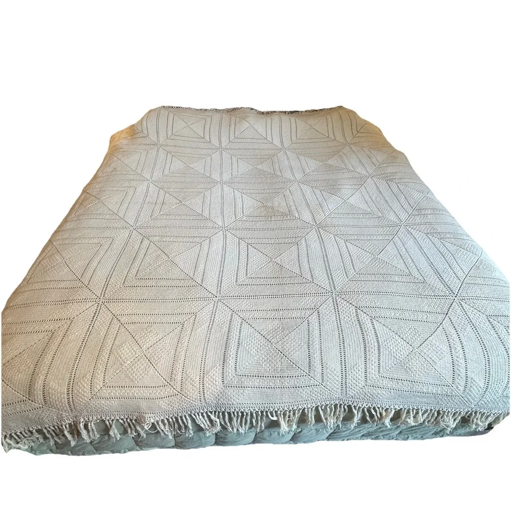 Historic Charleston Handmade Ecru Crochet Cotton QUEEN Blanket Star Popcorn Boho