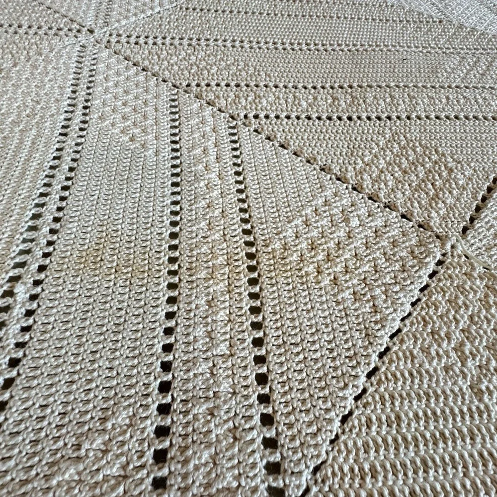 Historic Charleston Handmade Ecru Crochet Cotton QUEEN Blanket Star Popcorn Boho