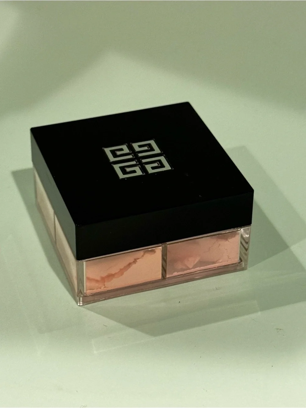 Givenchy loose skin mix
