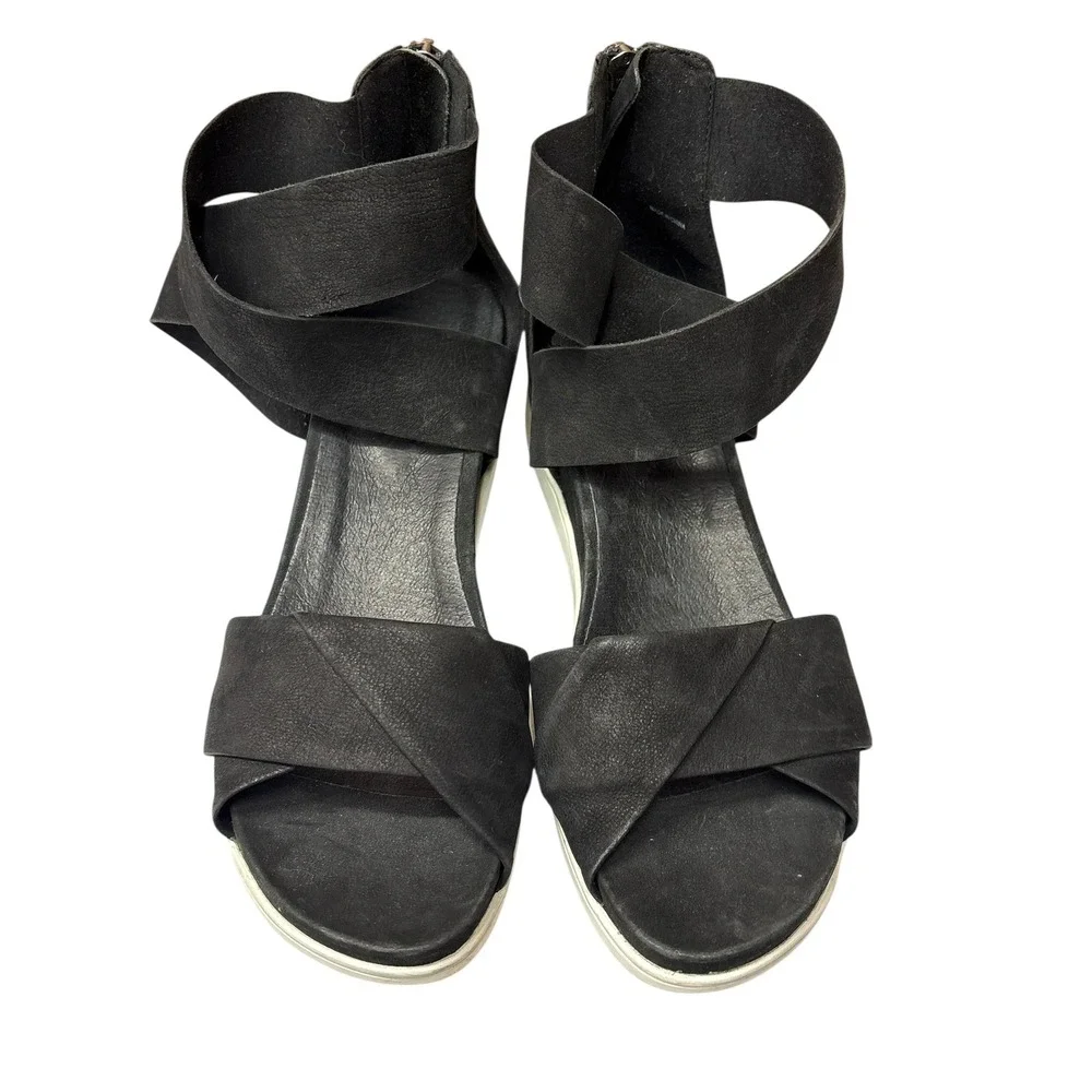 Eileen Fisher eileen fisher