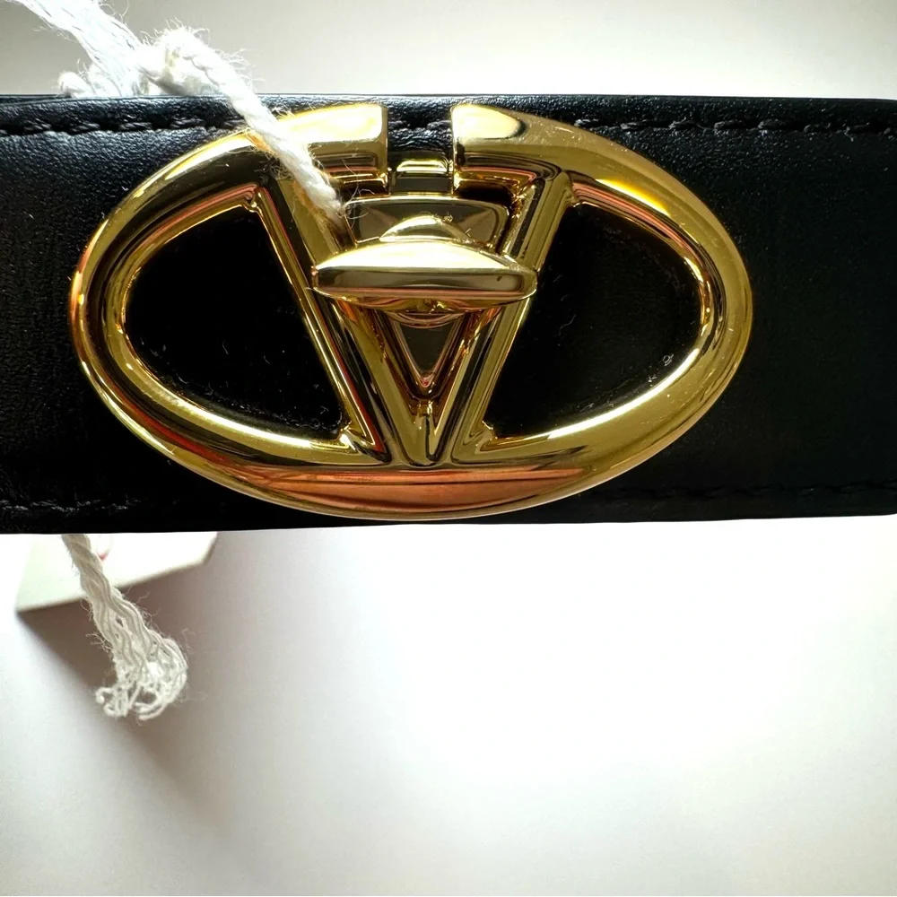 Valentino Garavani nwt valentino