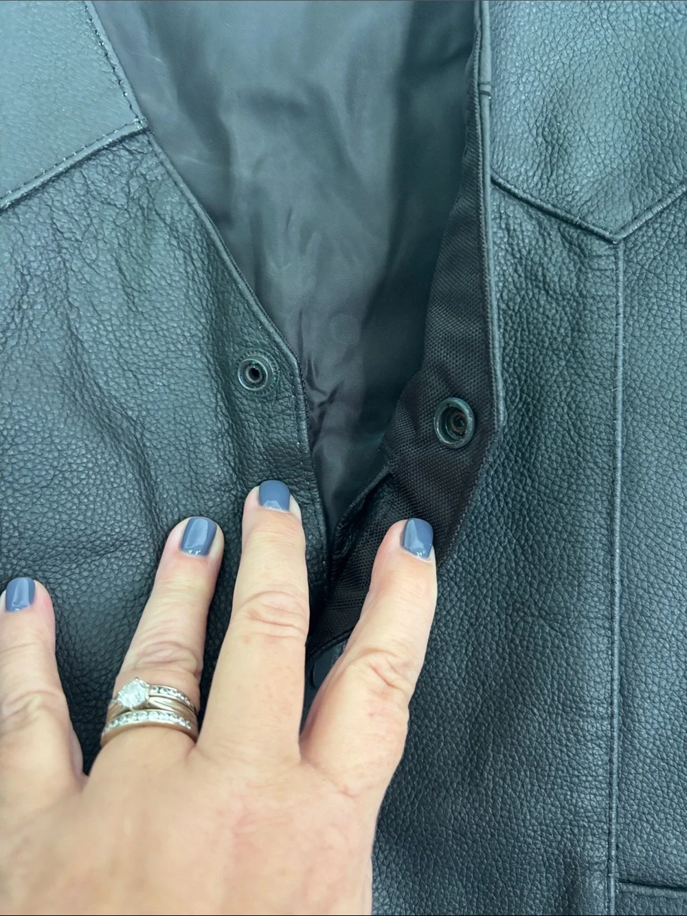 Jamin Leather excellent snap