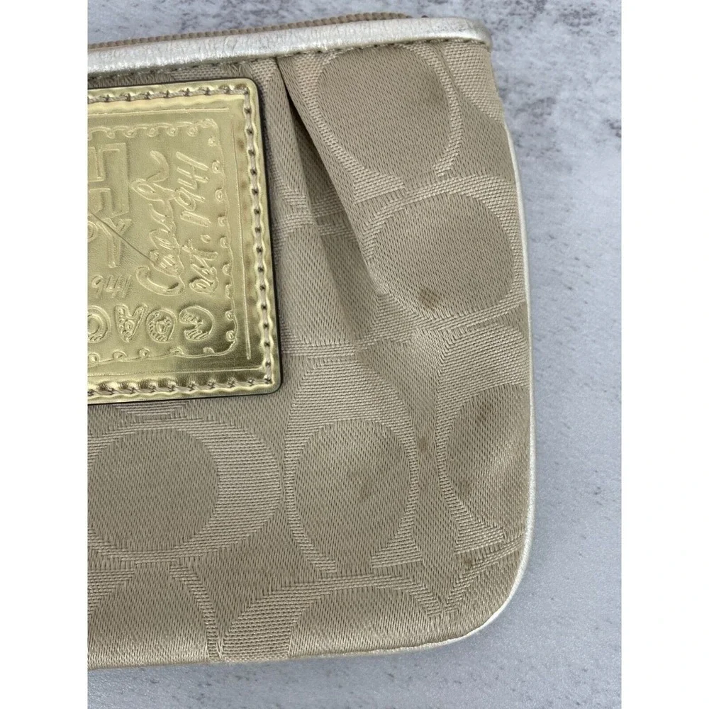 Coach signature jacquard