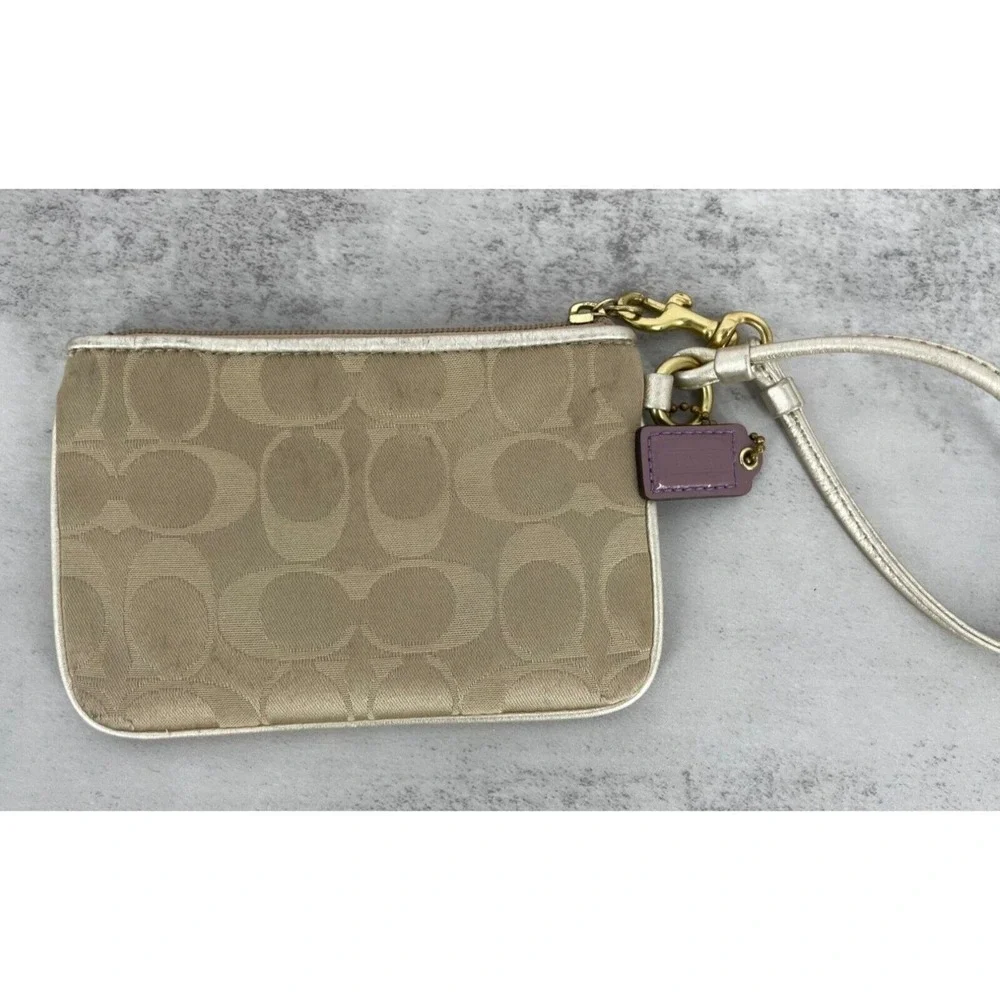 Coach signature jacquard