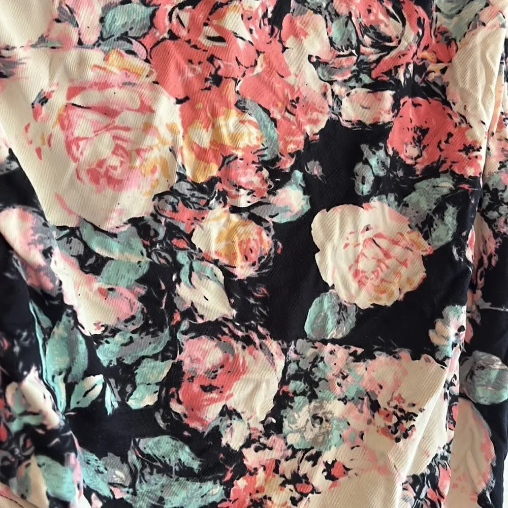 Abercrombie & Fitch beautiful floral