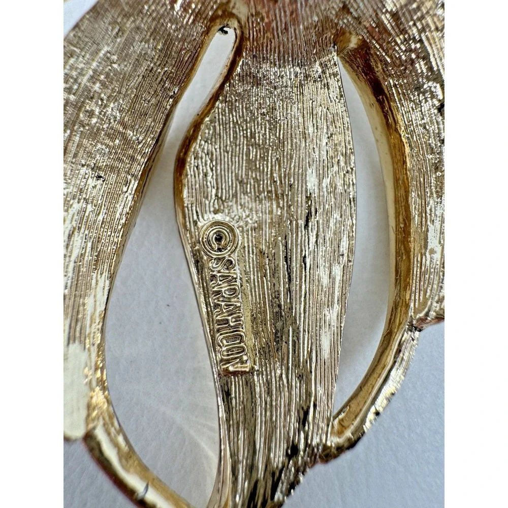 elegant sculptural