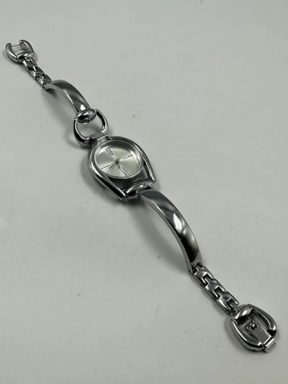 3/$30 YFan Watch Women Silver Tone Horsebit Style Dial New Battery 7.5 
