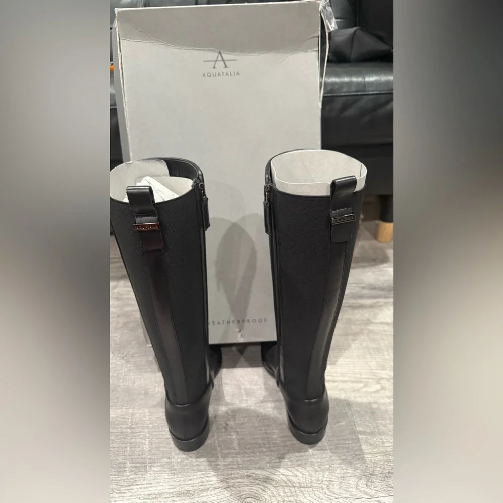 Aquatalia elegant knee