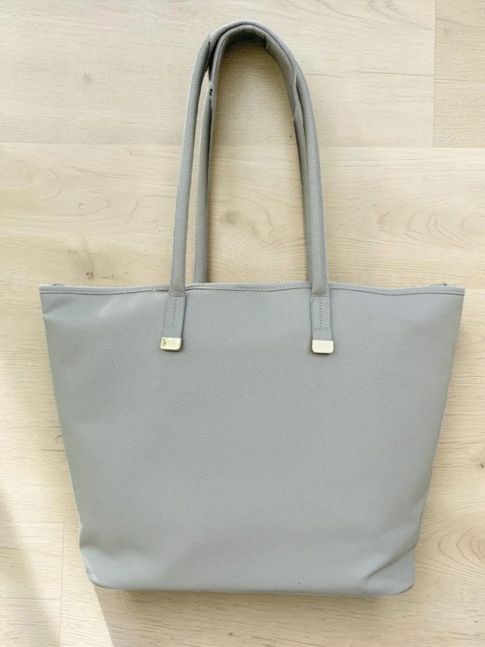 platinum spacious @tidytentacles casual