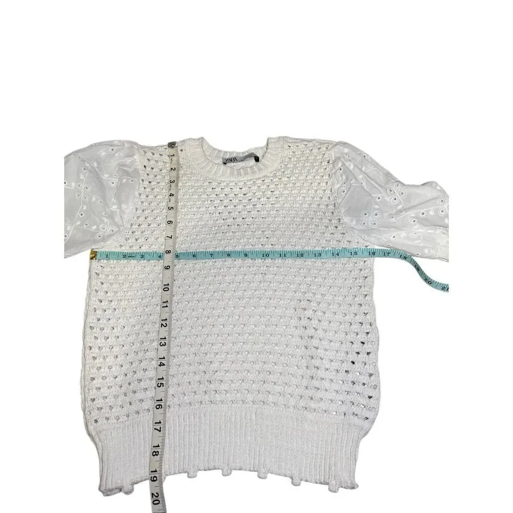 Zara eyelet puff