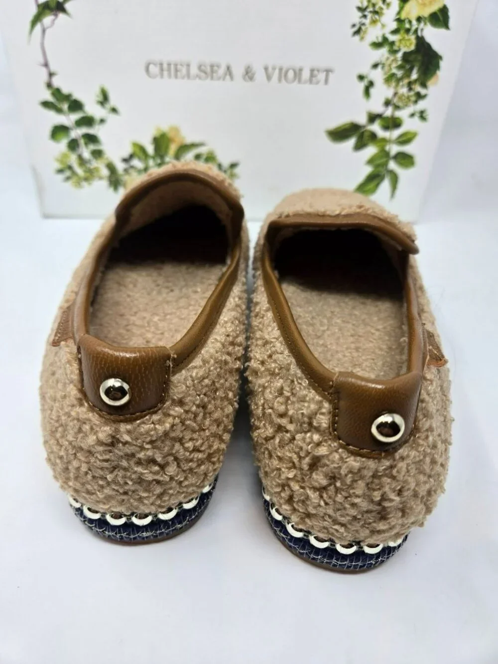 Chelsea & Violet stylish sherpa