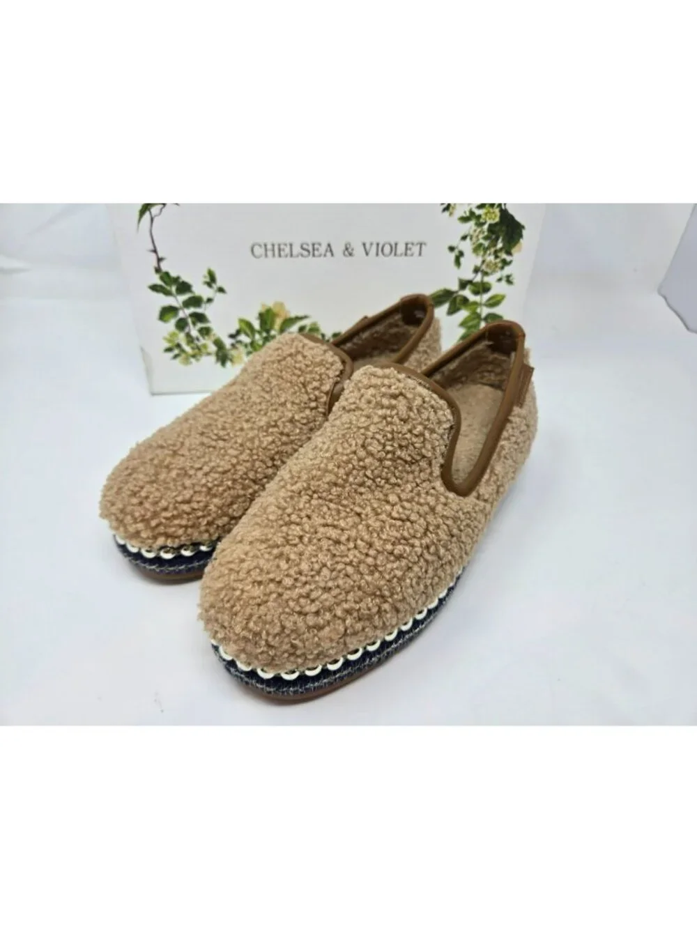 Chelsea & Violet stylish sherpa