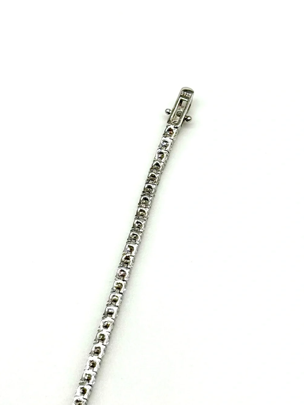 925 Sterling Silver metal 925