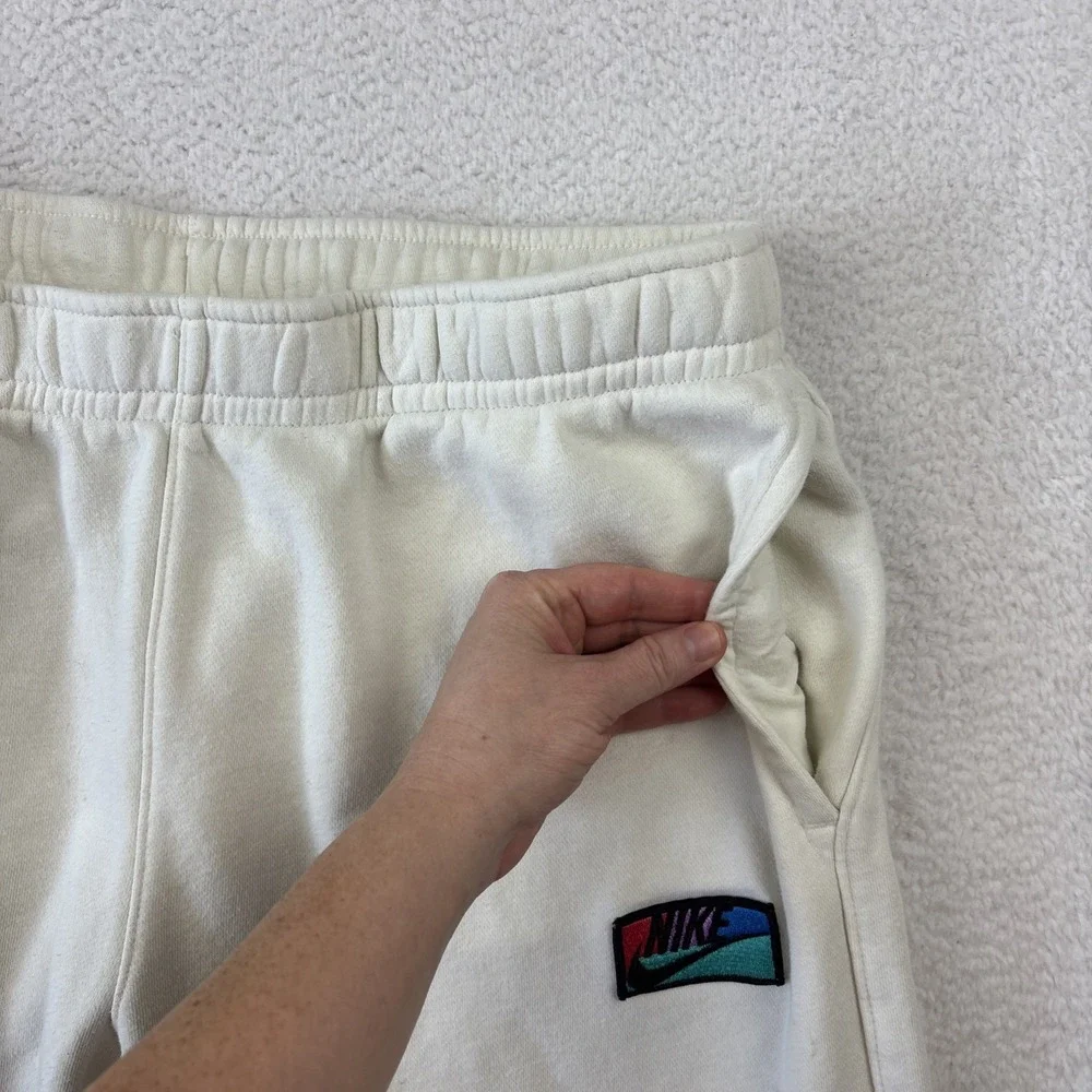 Nike joggers good