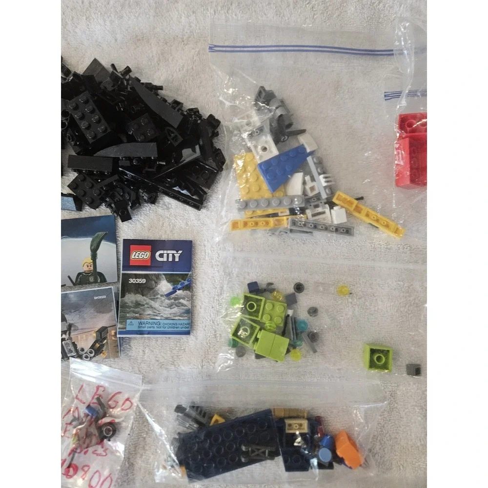 Lego book 30359