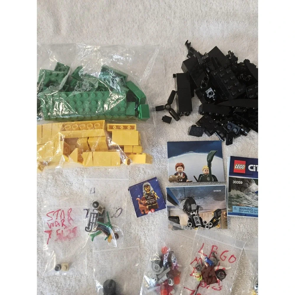 Lego book 30359
