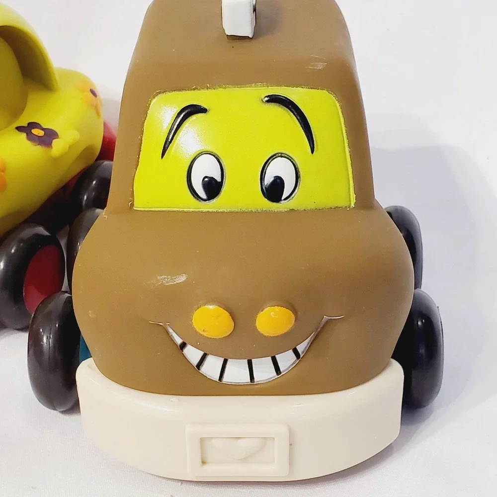 B. Toys toys wheeee
