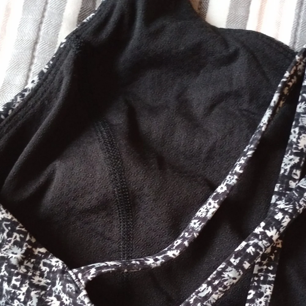 lululemon athletica chic crisscross