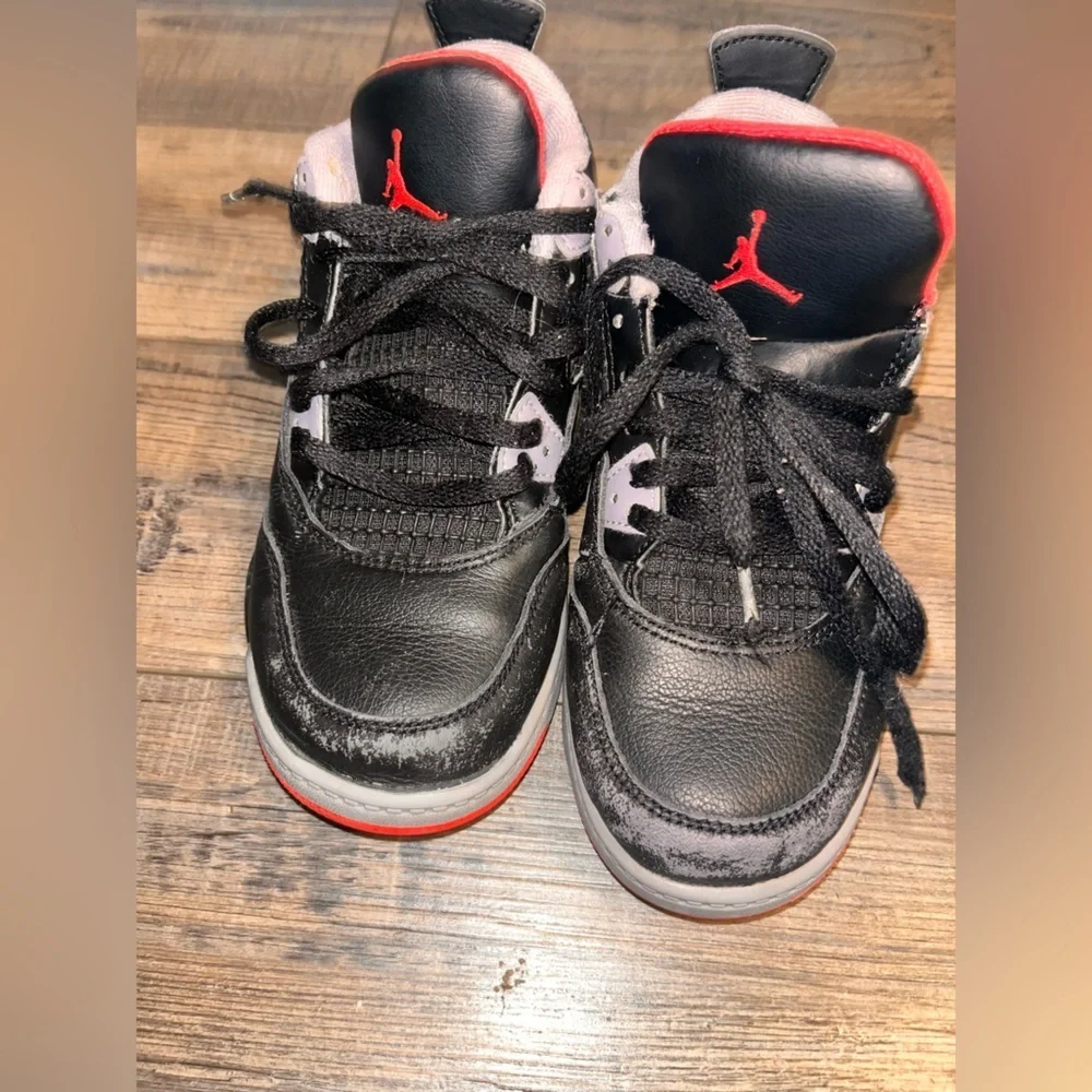 Jordan Kids' Sneakers in Black and Red