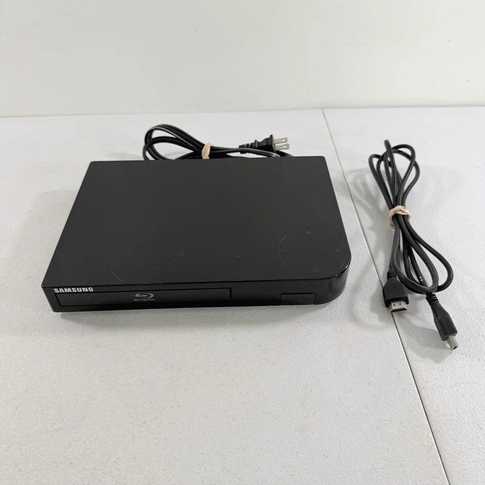 Samsung BD-H5100 Blu-Ray Disc Player HDMI Streamer No Remote TESTED WORKING