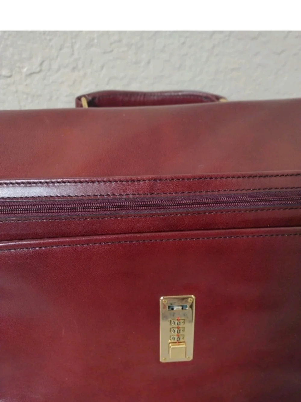 Yamani refined burgundy