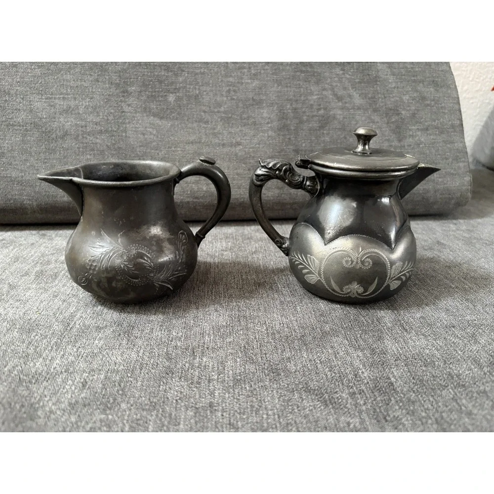 Antique Columbia Silver Co Creamer, quadruple plate. Forbes Silver Co 151 Creame