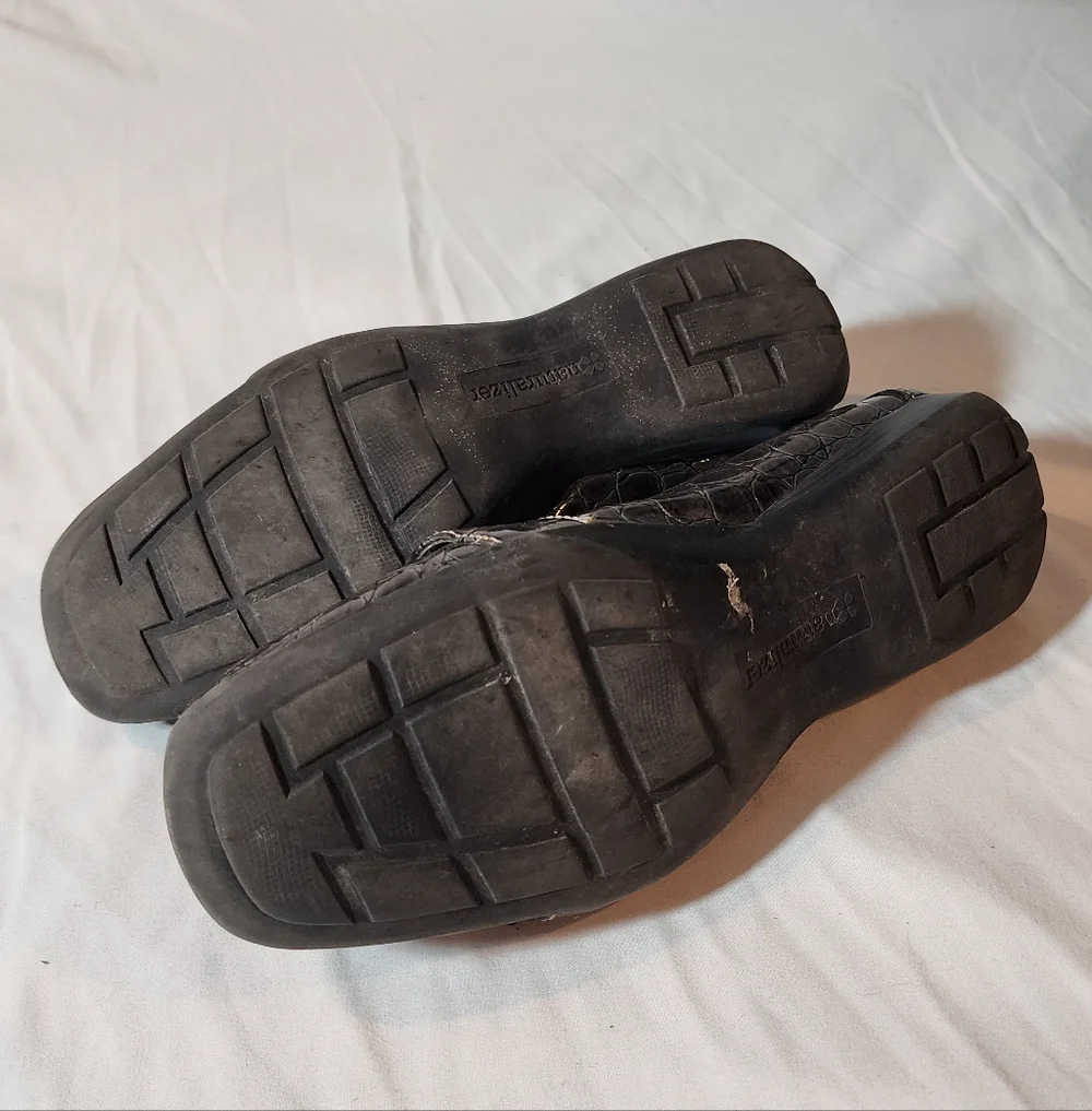 Naturalizer loafer slip cedar