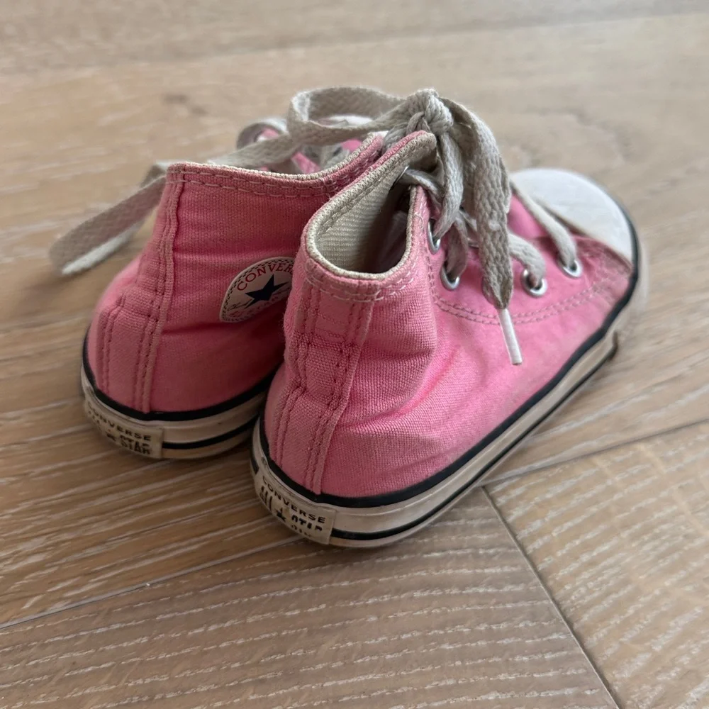 Converse stylish comfortable