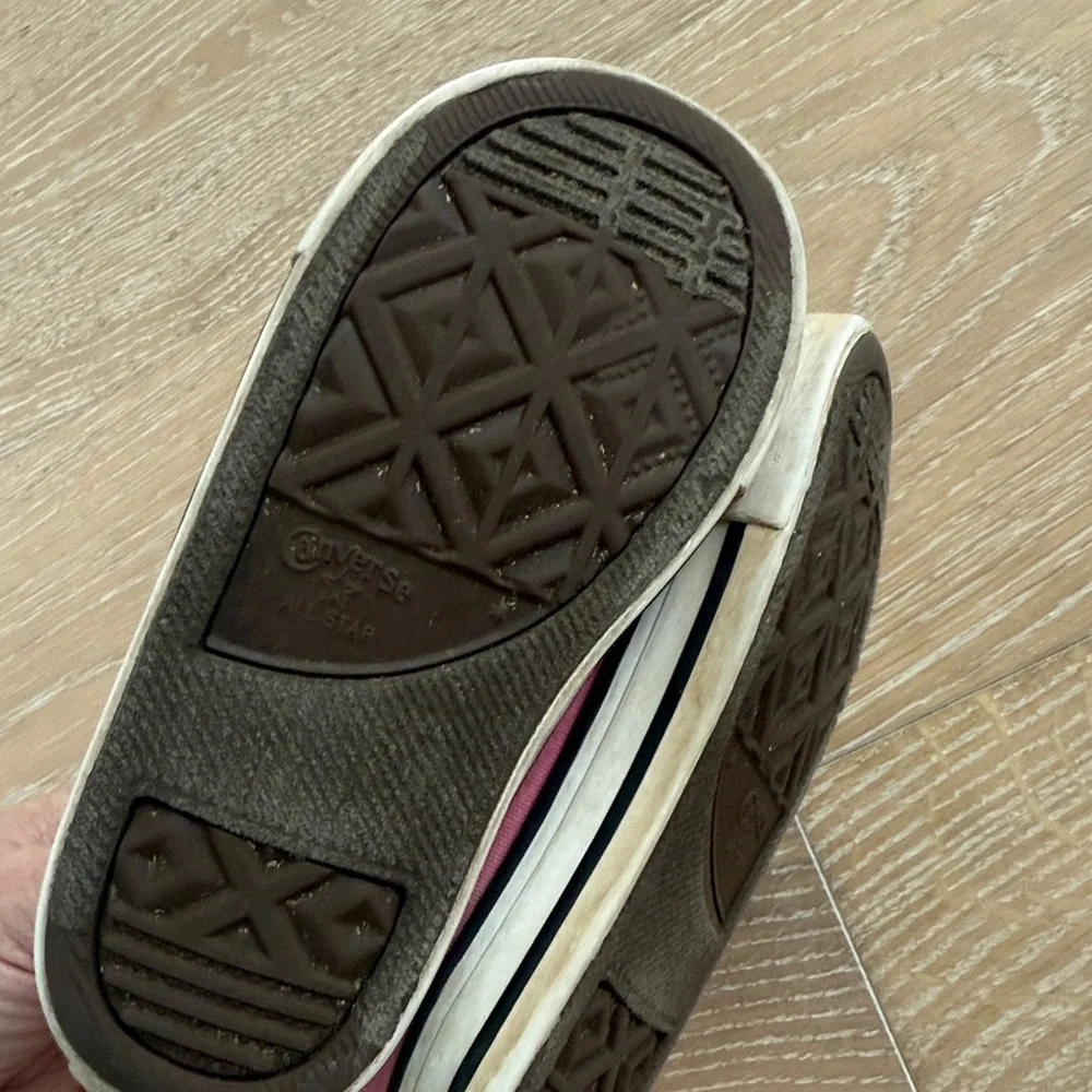 Converse stylish comfortable